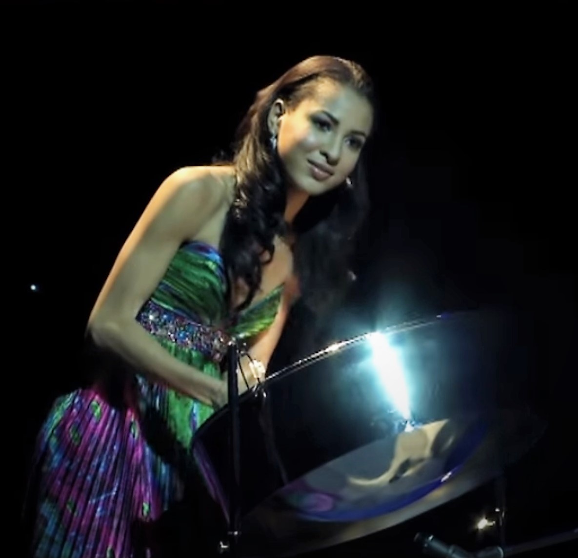 Sherrece Villafana di kompetisi talent Miss World 2013 Bali